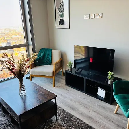 Apartment 2br 2bath Skyline *