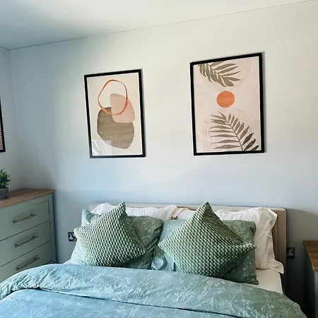 2br 2bath Skyline