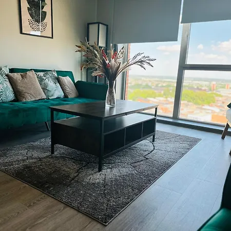 2br 2bath Skyline